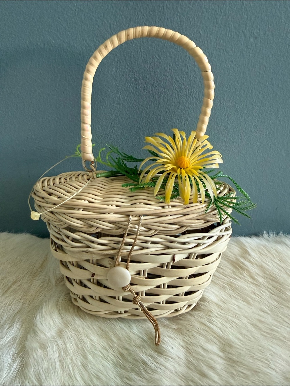 Vintage 1968-1975 Carla Woven Floral Wicker Basket Purse